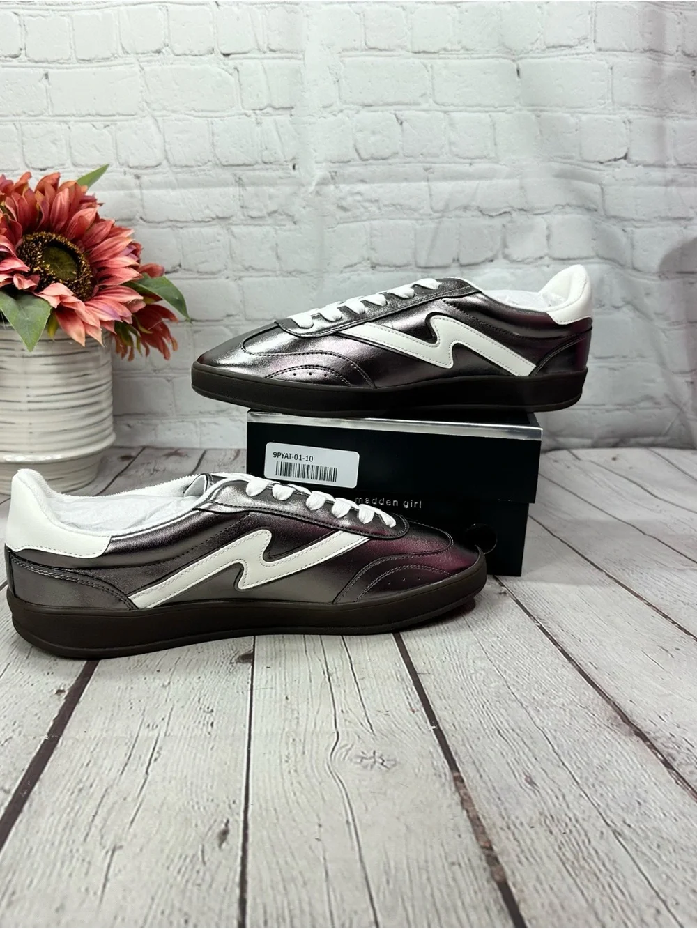 Madden Girl iridescent pewter